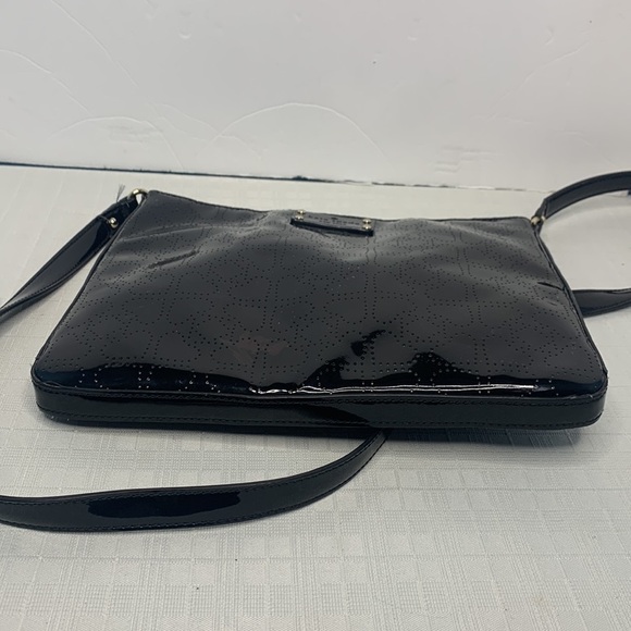 Kate Spade ♠️ 
Darby Metro Perforated Hearts Black Patent Leather Cross Body Bag - Picture 5 of 10